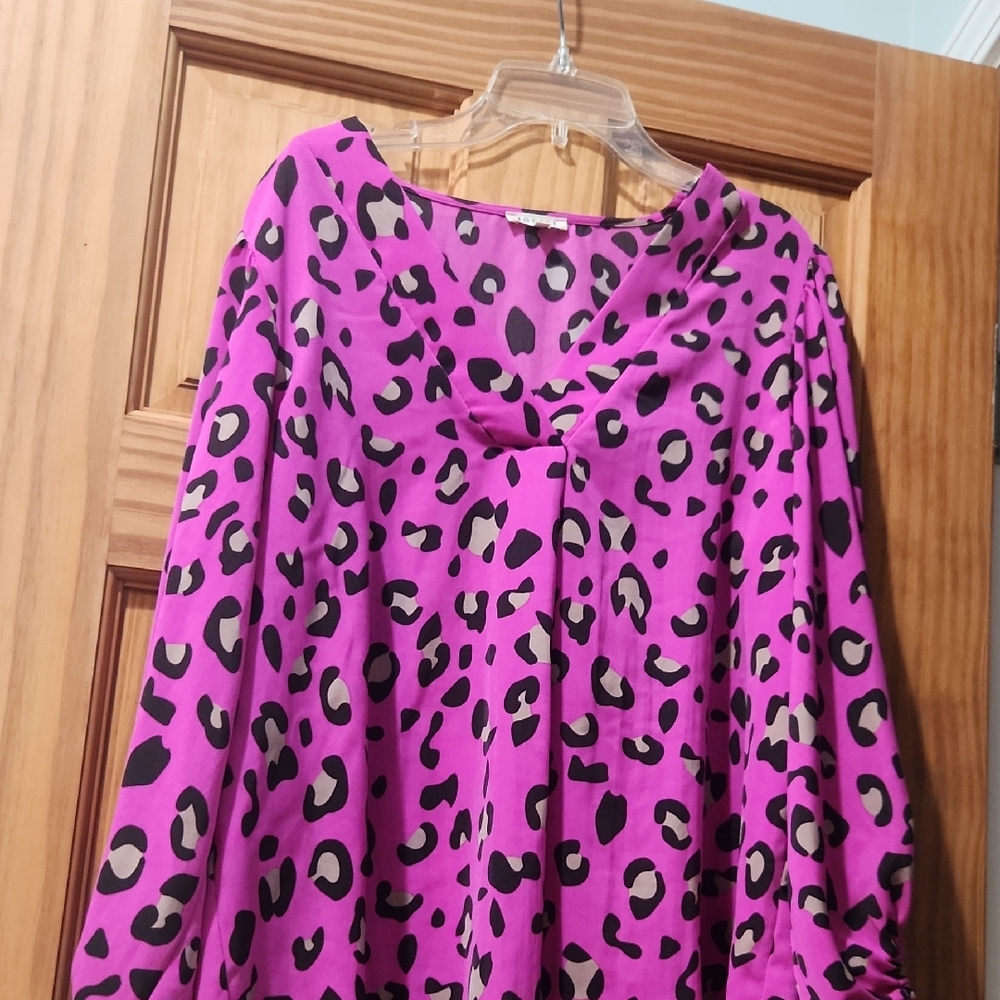 JODIFL Pink Leopard Print Blouse